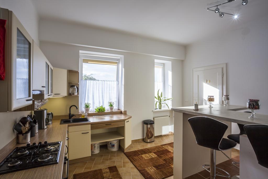 Luxury Air-Conditioned Rooms In Old Town براتسيلافا المظهر الخارجي الصورة