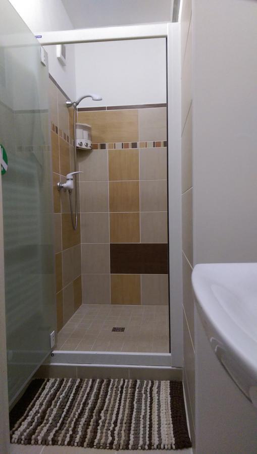 Luxury Air-Conditioned Rooms In Old Town براتسيلافا المظهر الخارجي الصورة